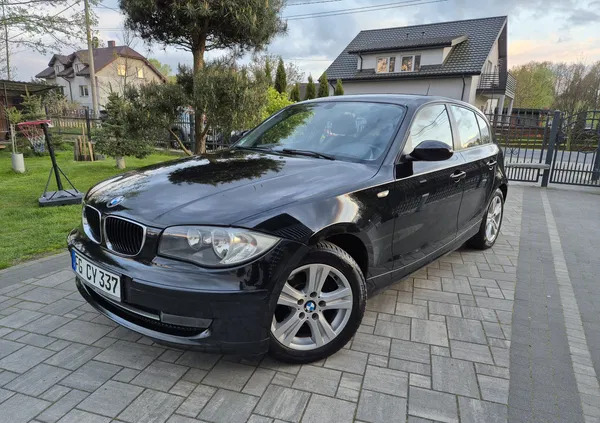 samochody osobowe BMW Seria 1 cena 16999 przebieg: 279121, rok produkcji 2009 z Płock